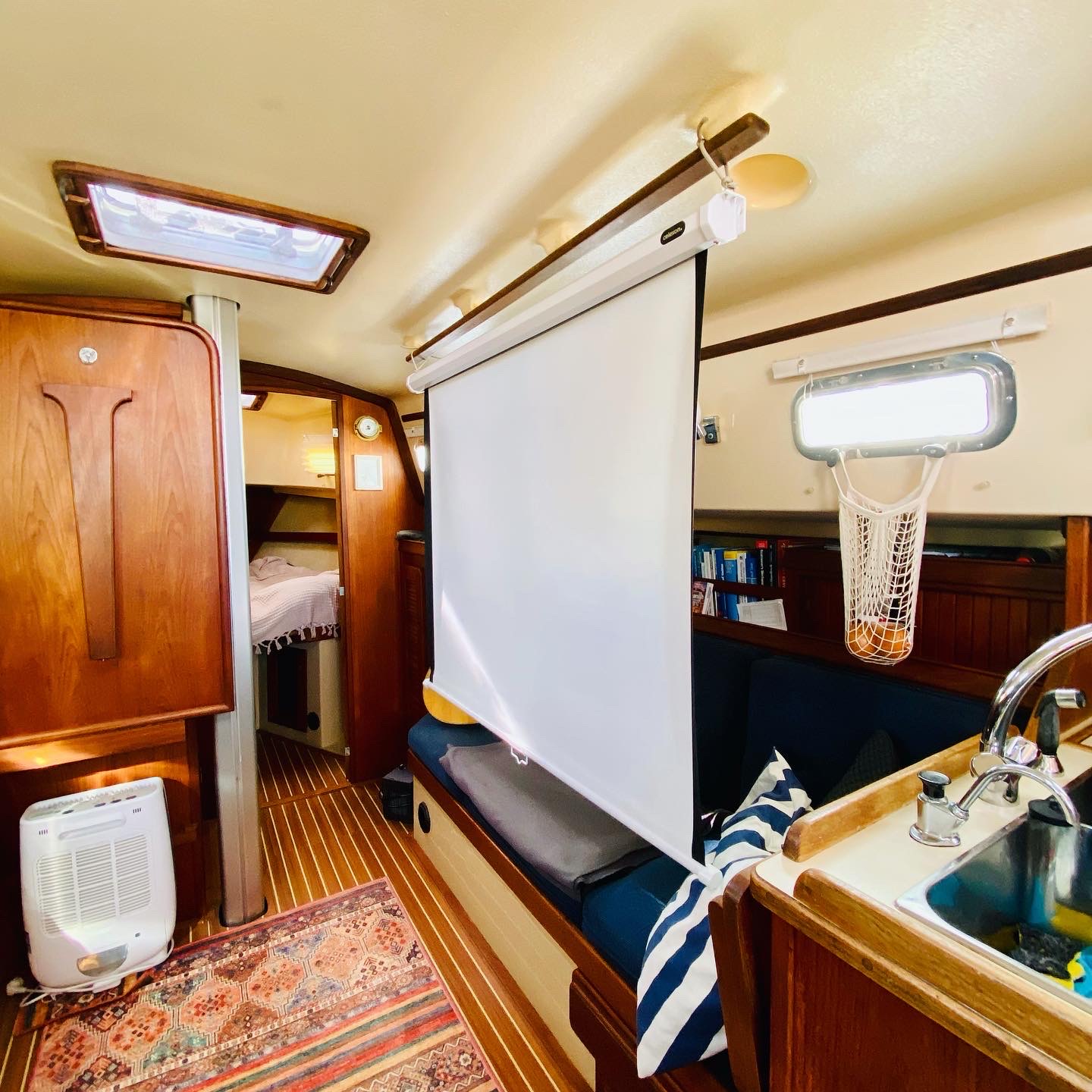 Minimalismus & Boatlife – warum weniger Besitz für uns mehr Freiheit bedeutet